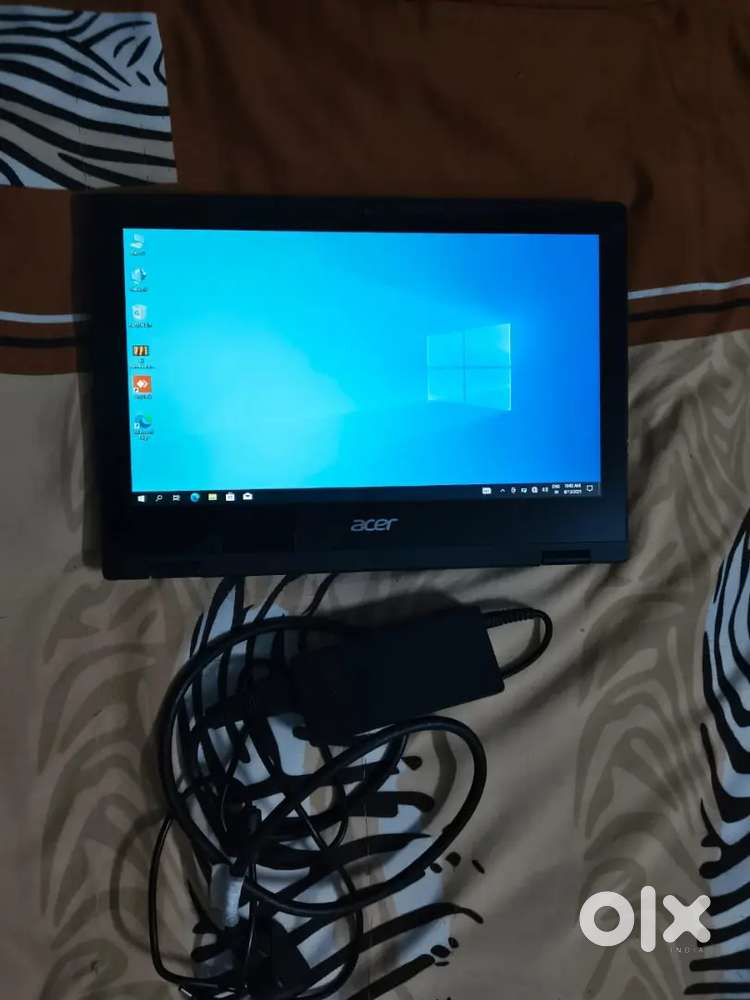 Acer 12 inch Mini 360 Touch screen laptop + Tablet