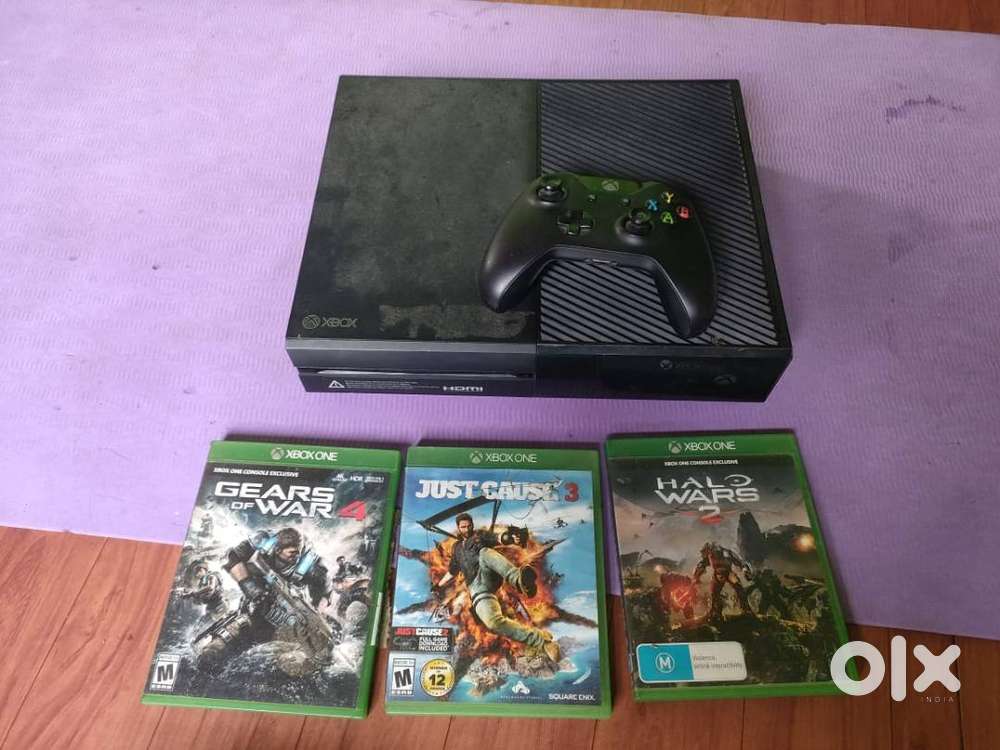 Xbox one with 3 games
