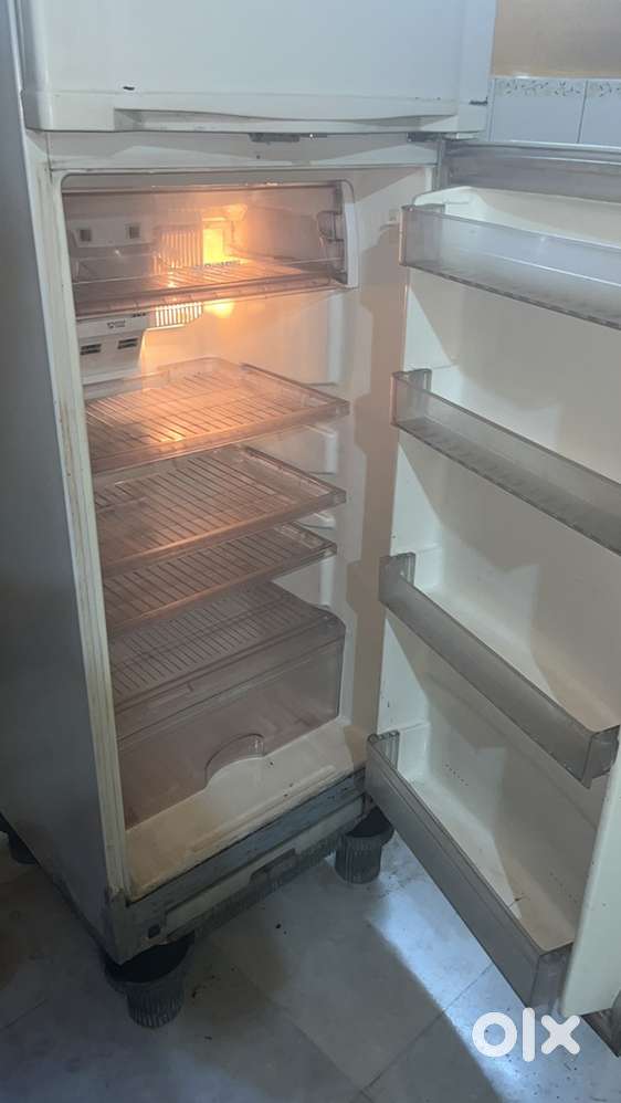 LG 312 fridge