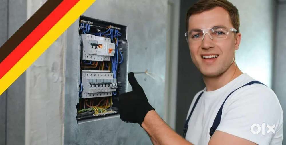 Emergency Electrician at Home