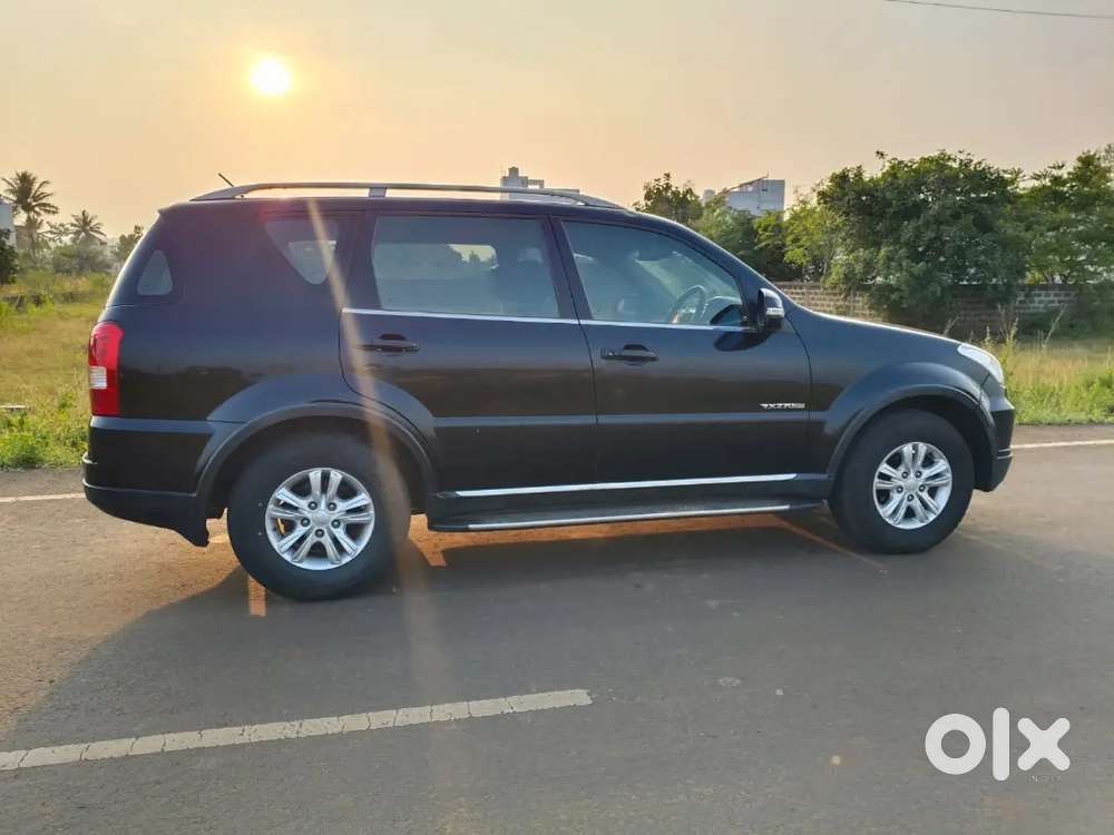 Mahindra Ssangyong Rexton 2013 Diesel 270000 Km Driven