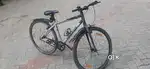 Looks like new condition only running 10km no use