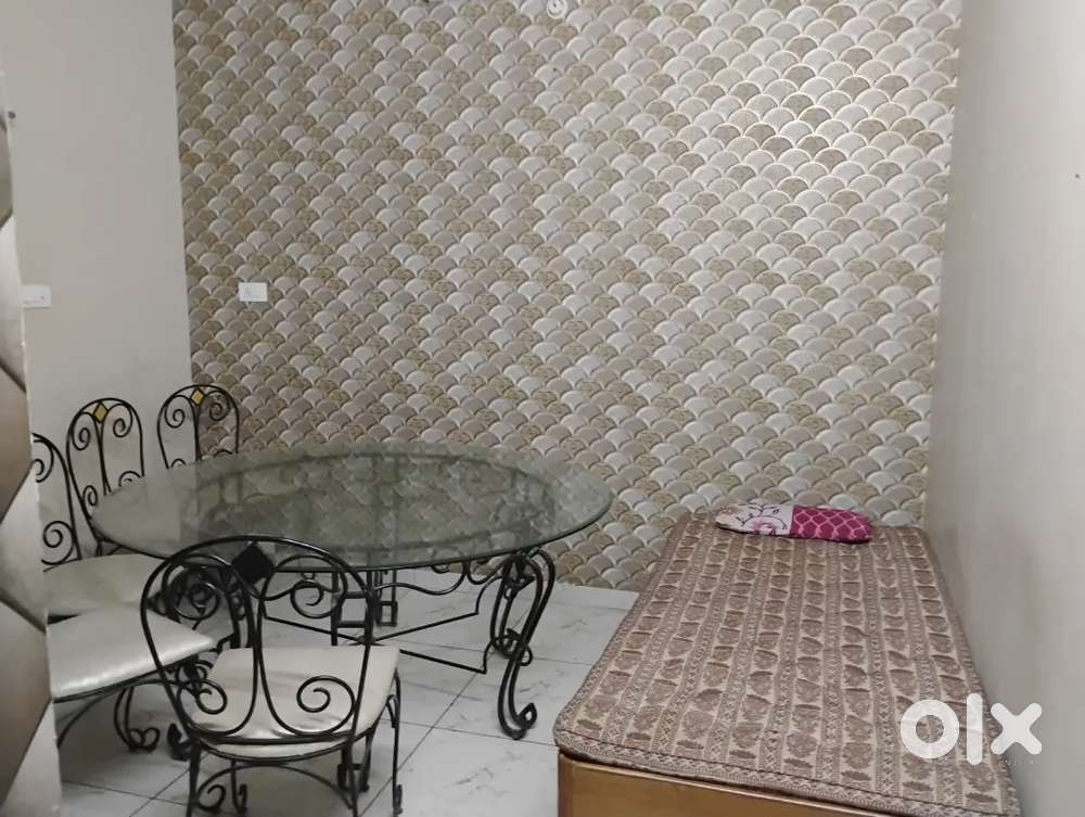 Fully independent flat for rent in khatiwala tank premium location