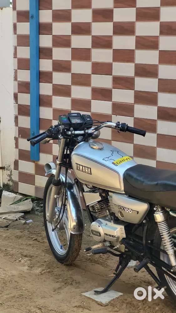 Yamaha RX 100