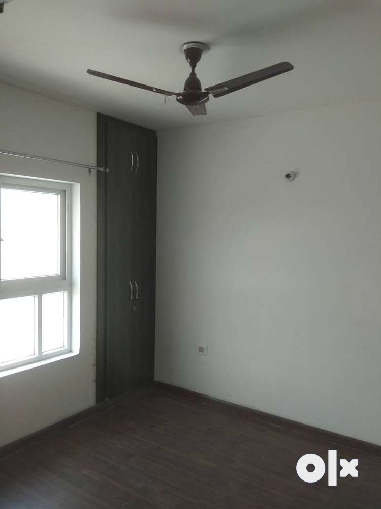 FIRST FLOOR AVAILABLE ON RENT AT SEC-75, FARIDABAD