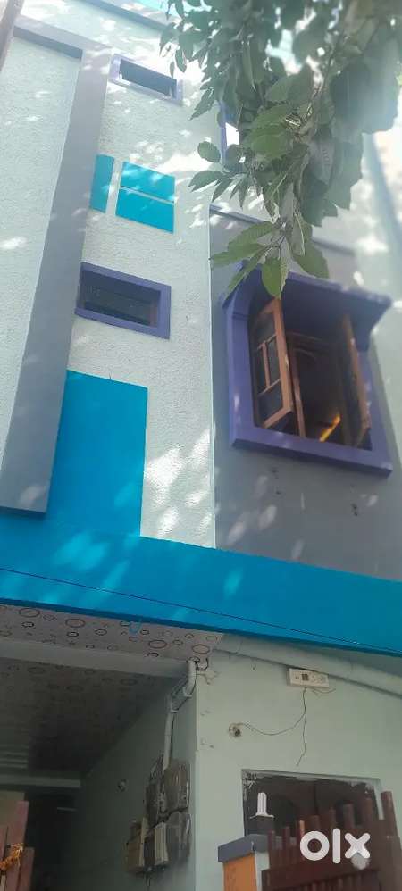 Single bed room for rent