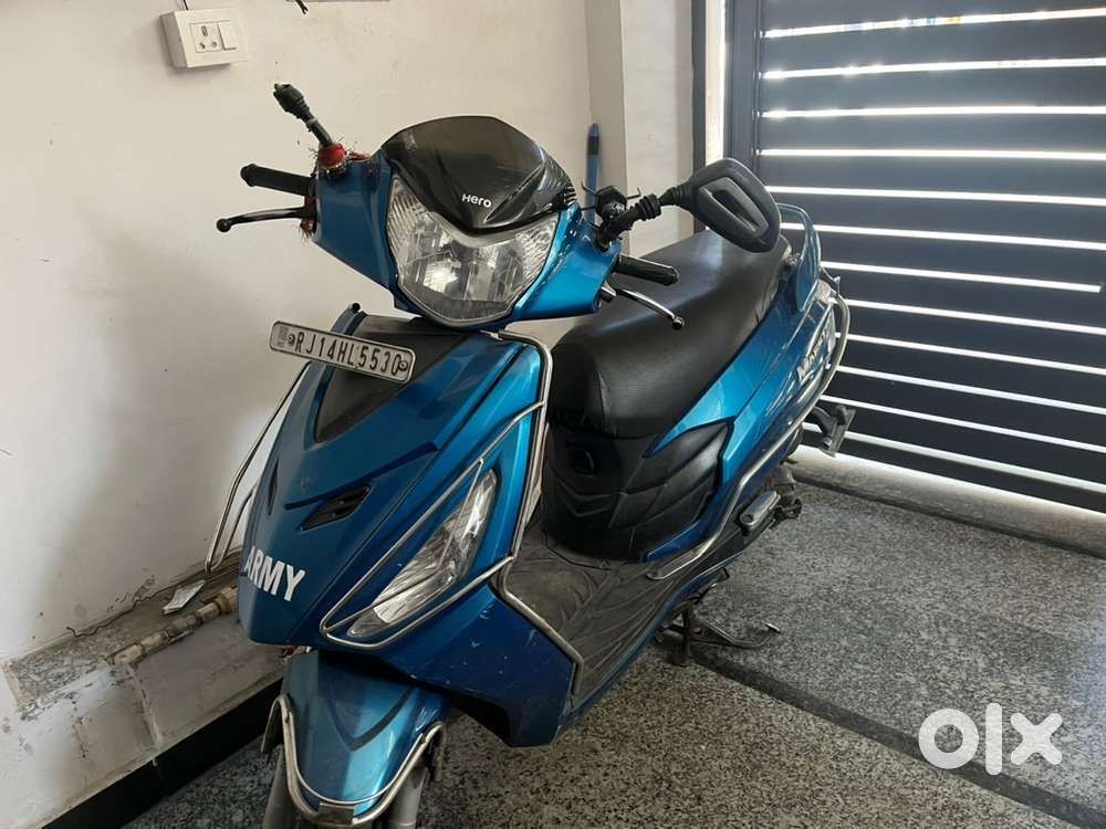 Hero maestro 2016 model