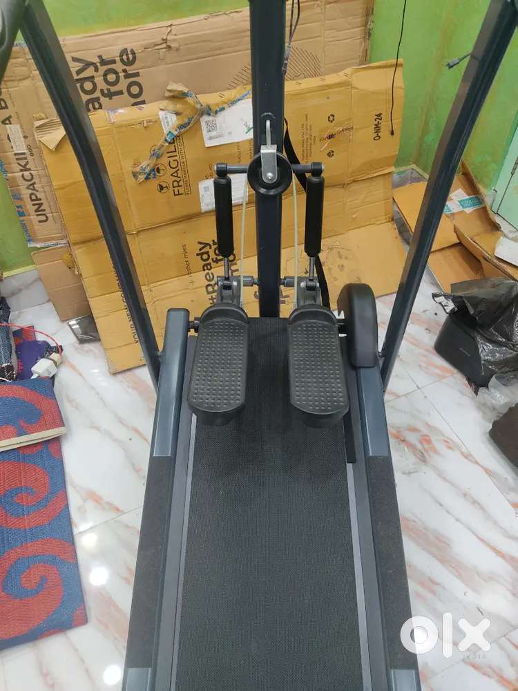 Manual Treadmill and Dumbbell's