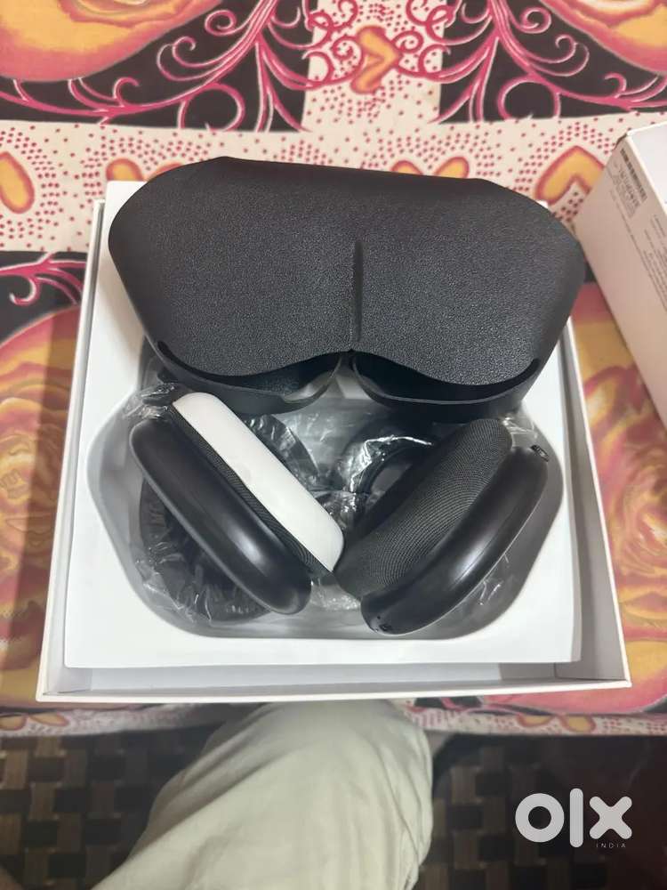 Airport max apple original condition