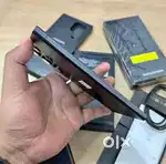 Samsung's galaxy S24 ultr with all accessories