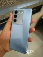 Vivo v27 for sell in good condition only minor display screen crack