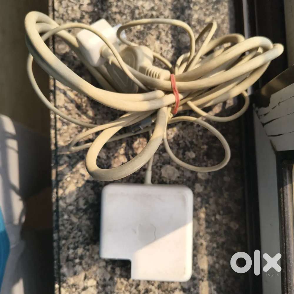 Apple macbook charger