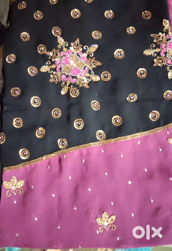 8 Sarees under Rs.600 each
