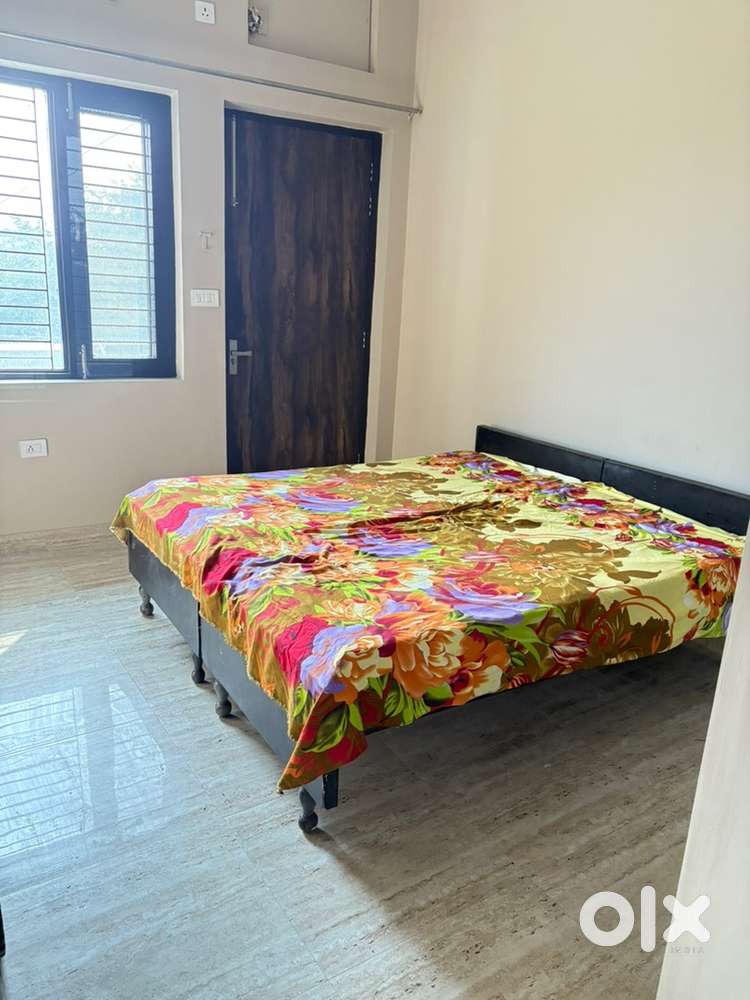 2 room set for rent fully furnised