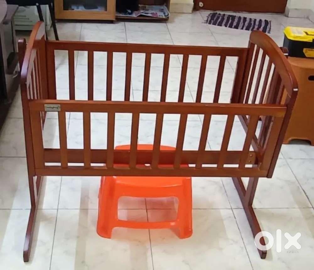 Baby hug wooden cradle