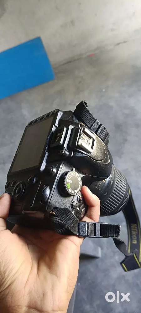 NIKON DSLR 3200D//URGENT SELL PRICE -15000