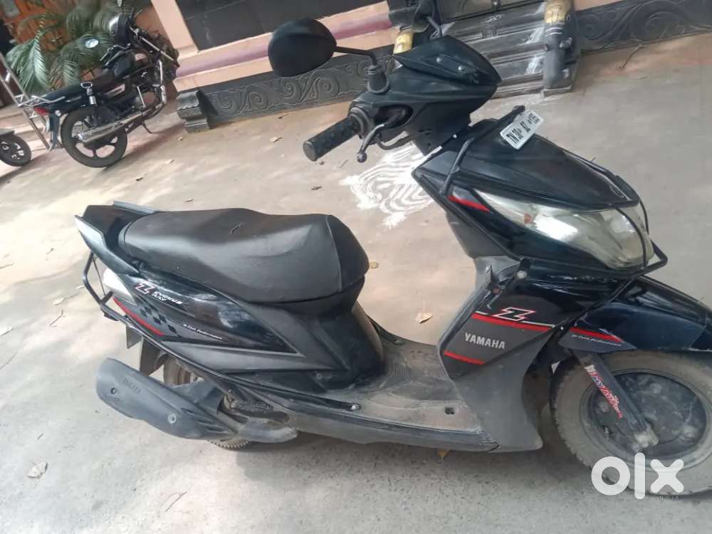 Yamaha  ray.z.km32000.model 2014