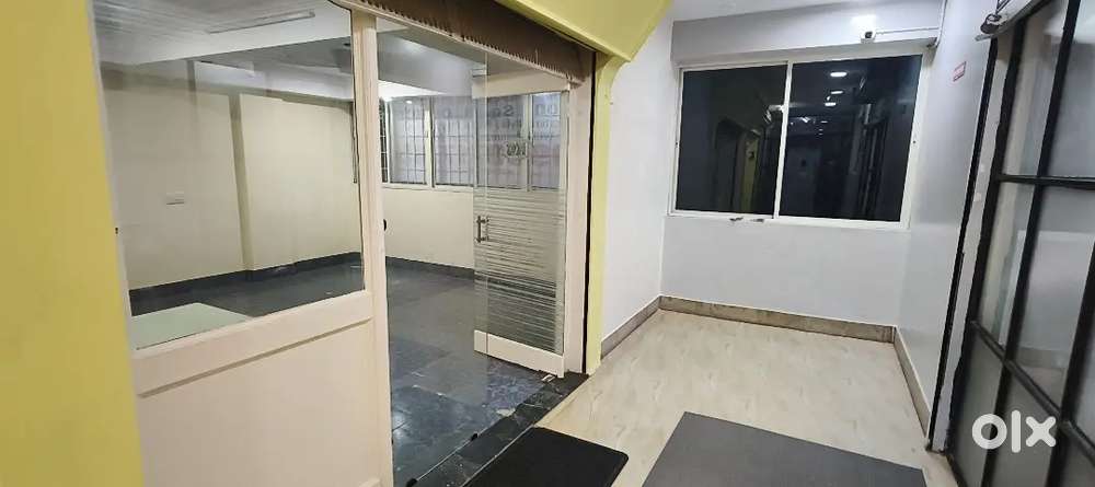 PRIME OFFICE FOR RENT. 1000 SQ FT