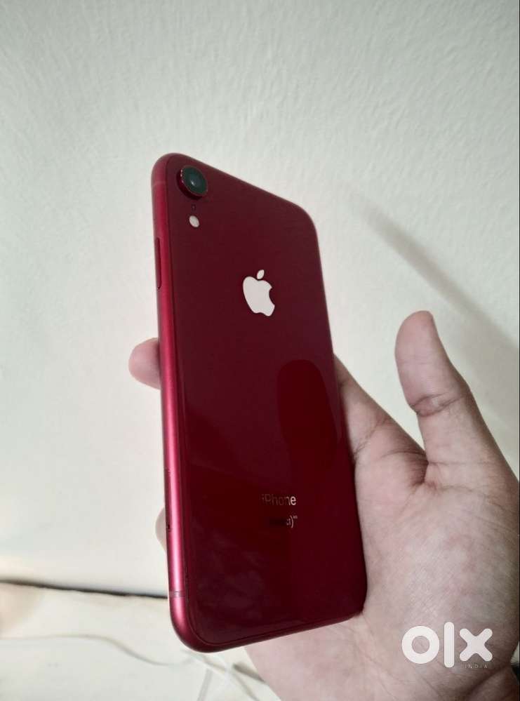Iphone XR (red )64gb 83% battery