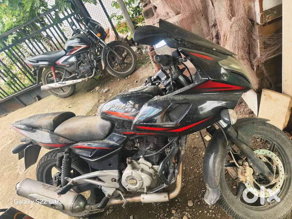 Pulsar 220f kadak condition