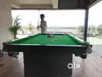 Pool table and snookar table