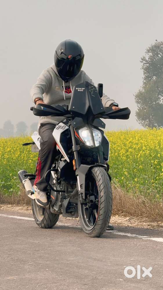 Ktm Duke 390 With Vip Number