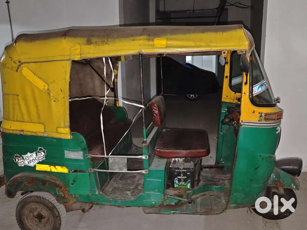 AUTO RIKSHAW