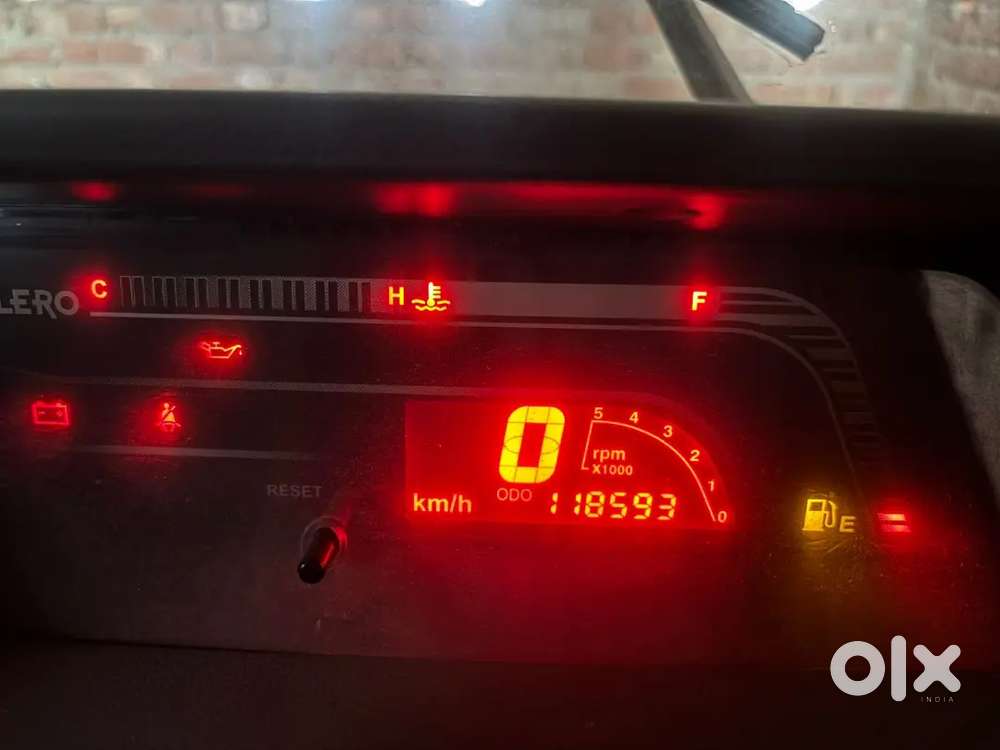 Mahindra Bolero Neo 2012 Diesel 100000 Km Driven