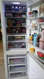 Samsung fridge- freezer below - 320L