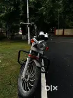 Royal enfield ( thunderbird 350 )