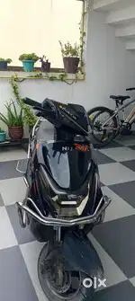 Electric scooter for daily and easy use