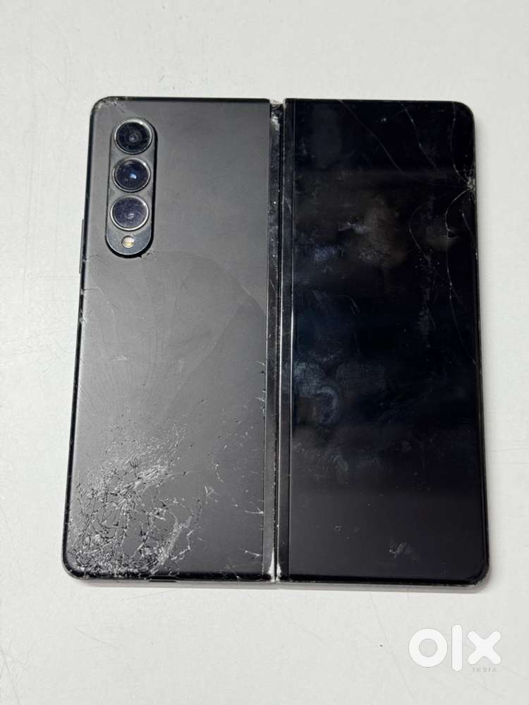 Samsung galaxy Zfold 3 and samsung galaxy Zflip