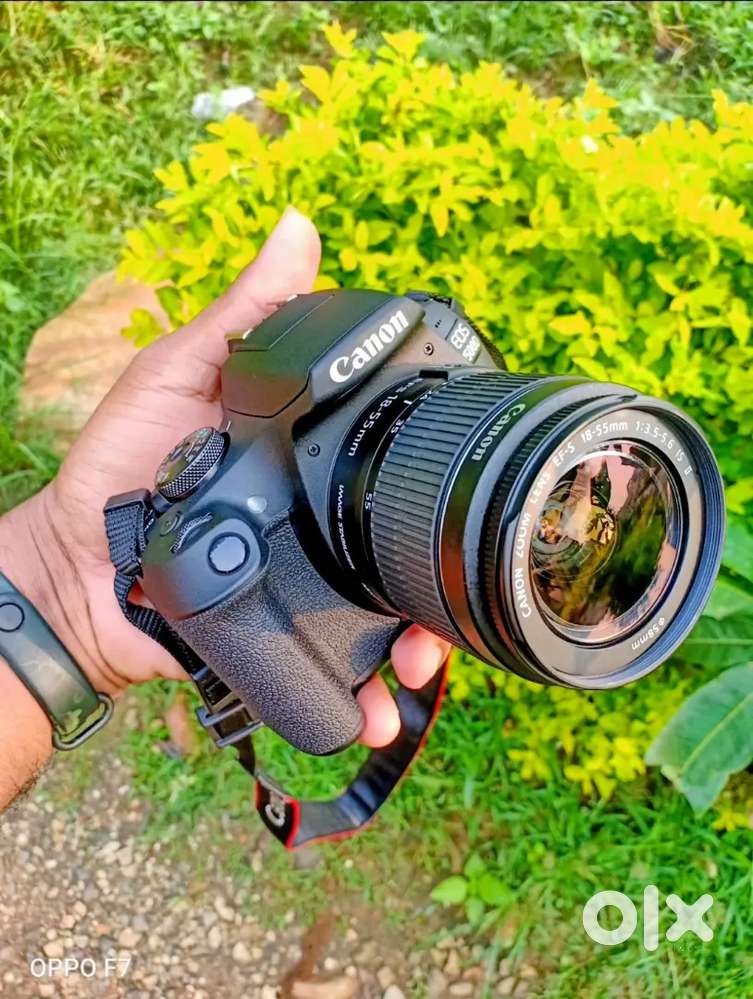 Canon 1500d body+18-55mm lens+2 battery+lens hood+64gb memory card