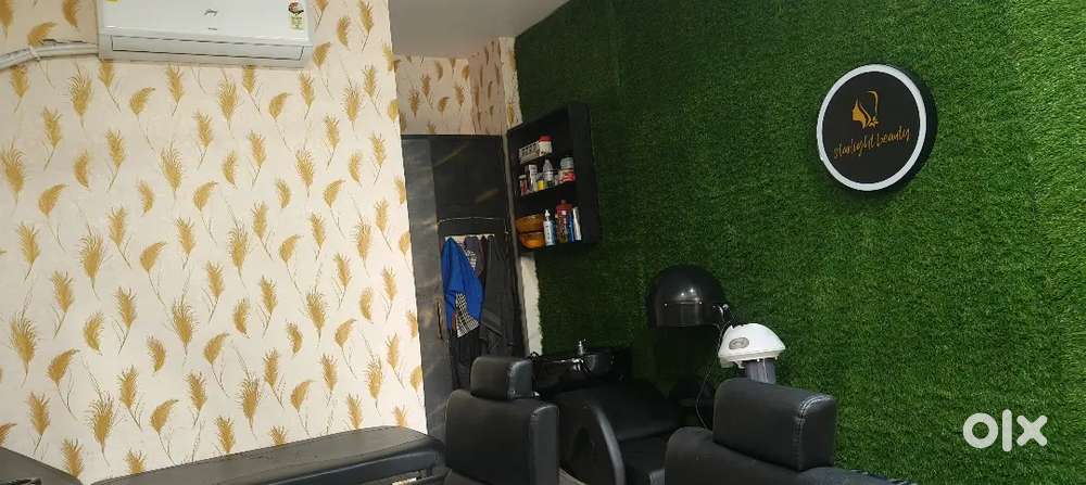 Starlight beauty parlour