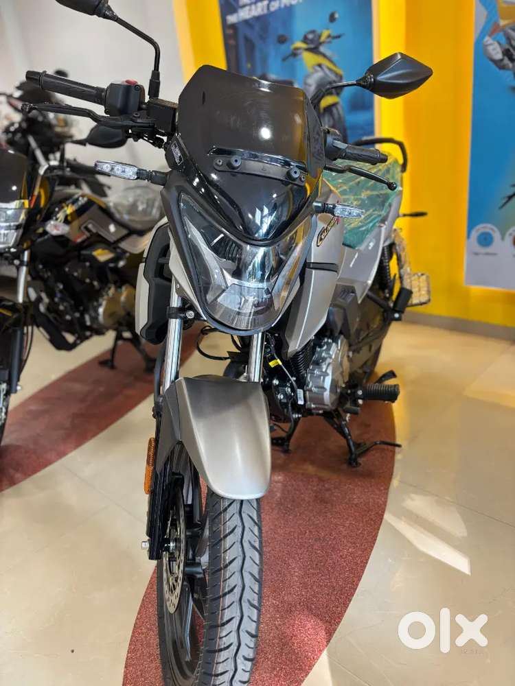 HERO GLAMOUR 125 NEW GADI LOW DOWN PAYMENT EASY EMI AVAILABLE
