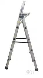Heavy weighted aluminium ladder