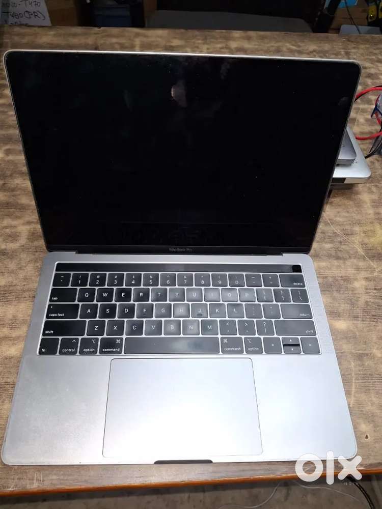 Dell latitude 7420 core i7 11 th gen  32gb ram 512gb ssd