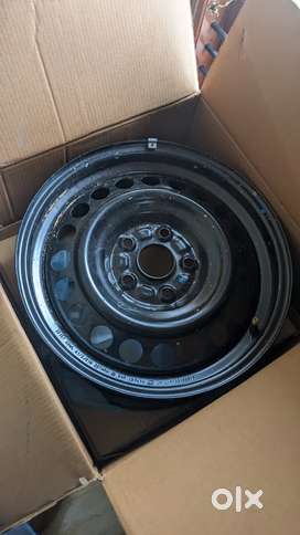 [New/ unused] Maruti Brezza wheel steel rims (16×16 1/2J) with caps