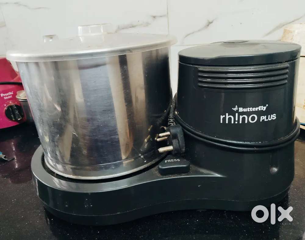 Working Premier Mixi with 3 jars.. Butterfly Grinder &  Iron almirah