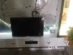 T. V 32 Inch