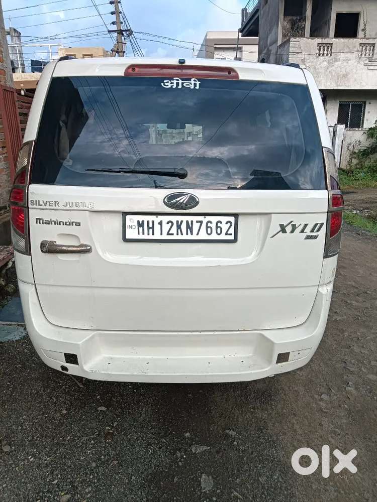 Mahindra Xylo 2016
