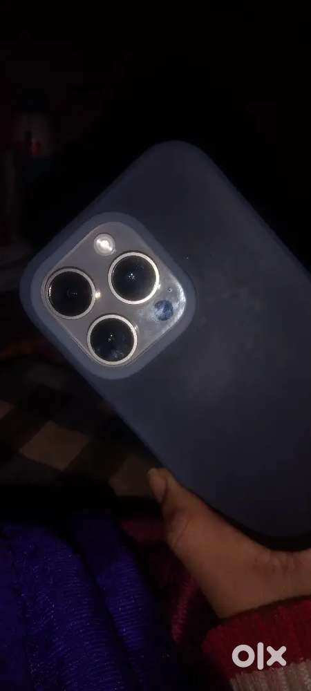 I Phone 15 Pro Top Condition 89% Battery Health & Adaptor or Cable