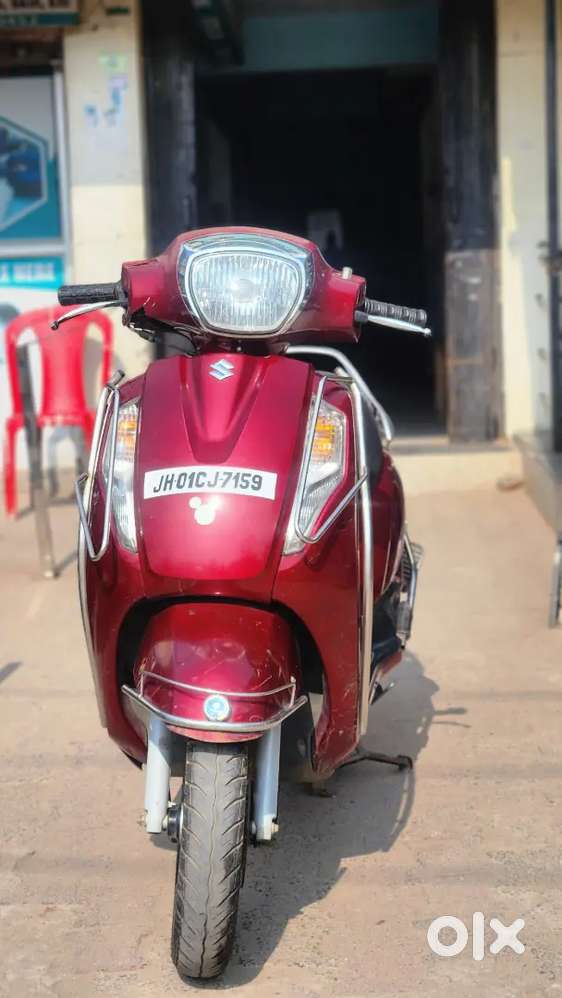 Suzuki Access 125 well maintained used scooter