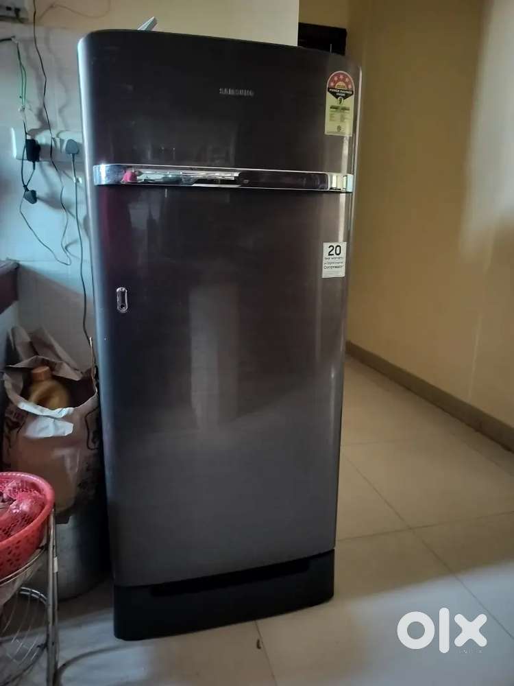 Samsung refrigerator luxe brown ( single door) @14,999