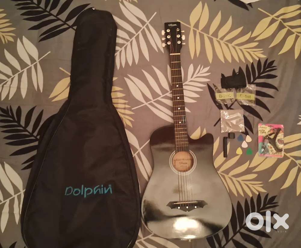 Henrix 38C 38 Inch Cutaway Acoustic Guitar Right Handed