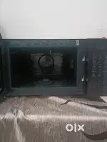 Microwave oven with conventional and all utensilsto use it