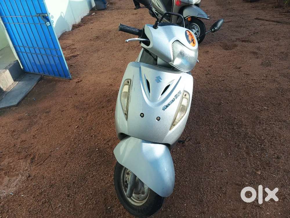 Suziki access 125