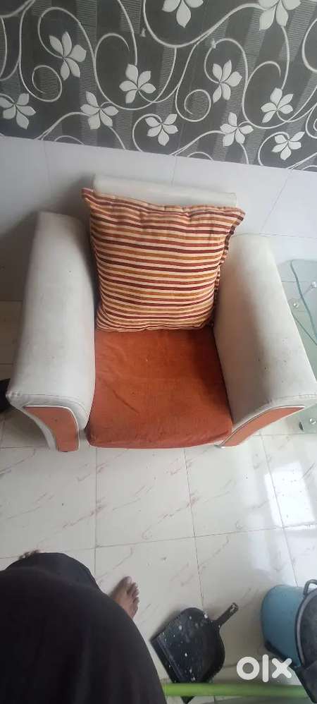 Sofa set selling