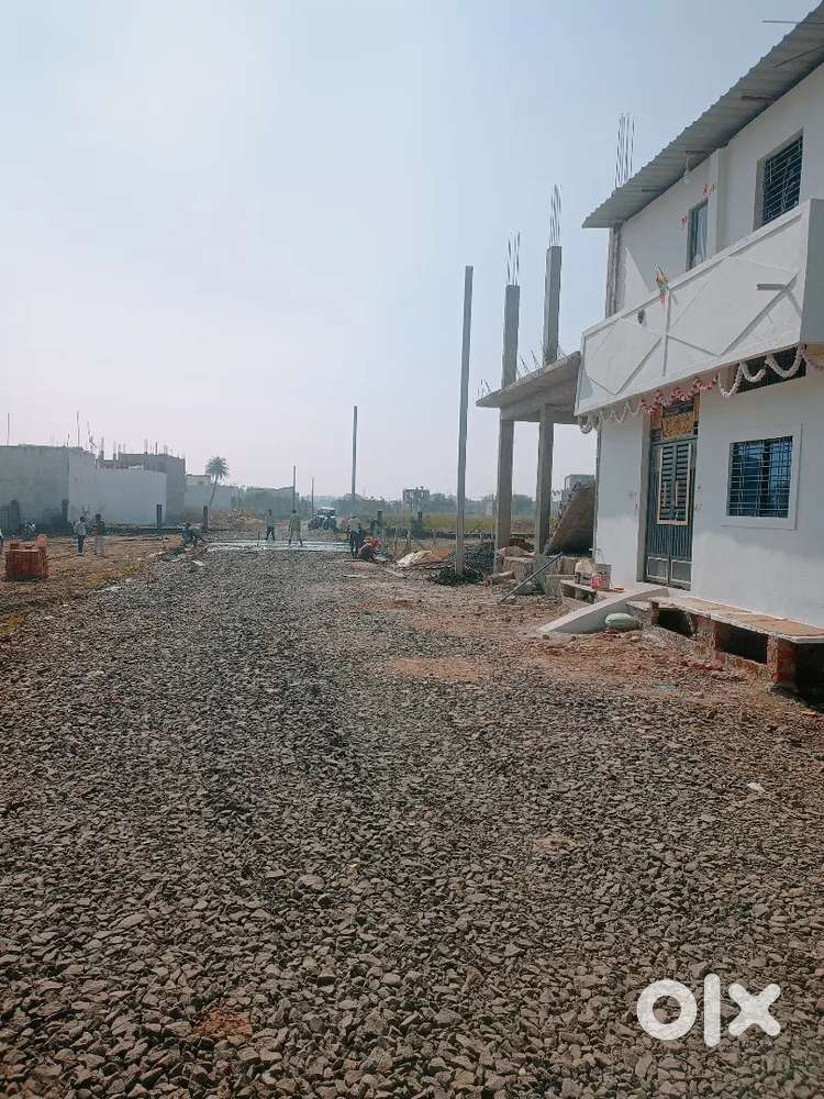 Jeevandan hospital matra 1.5 km ki duri per