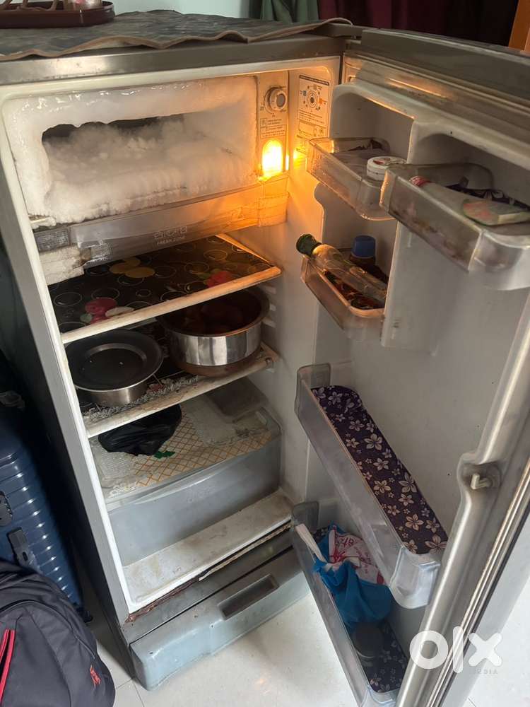 LG fridge good condition